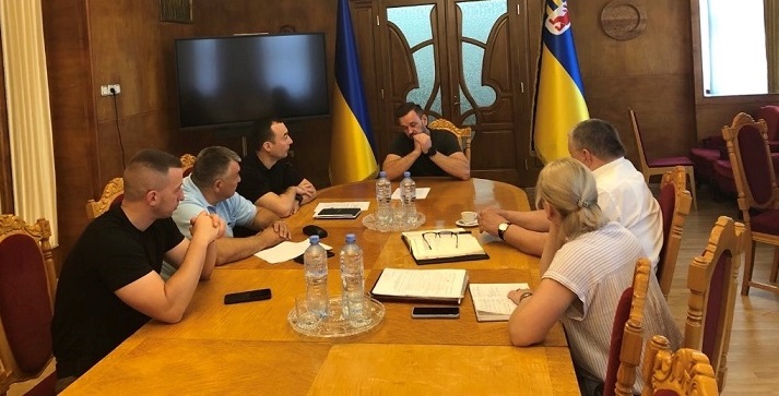Робоча зустріч керівництва ОВА  на території Мукачівсього фахового коледжу  з питань вівчарства, виноградарства та виноробства! 